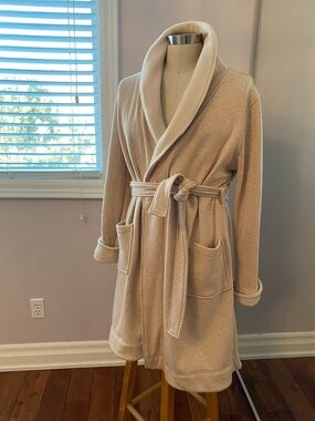 Kirkland Cream Robe ladies size L